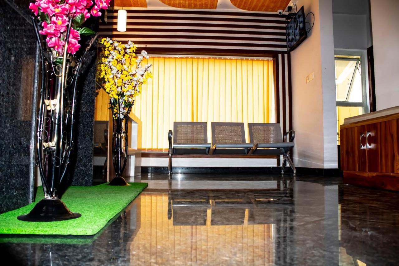 Hotel Royal Suites Bangalore Exterior foto