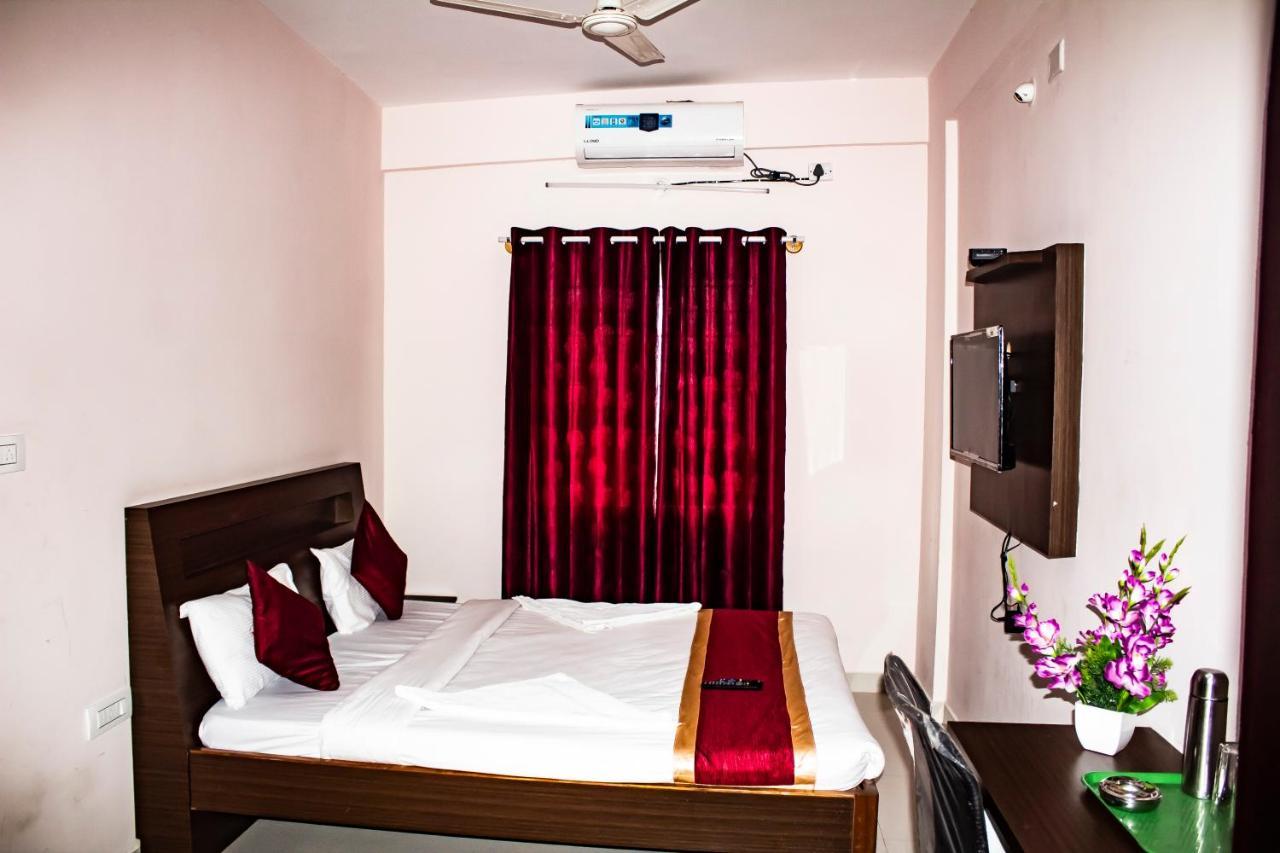 Hotel Royal Suites Bangalore Exterior foto