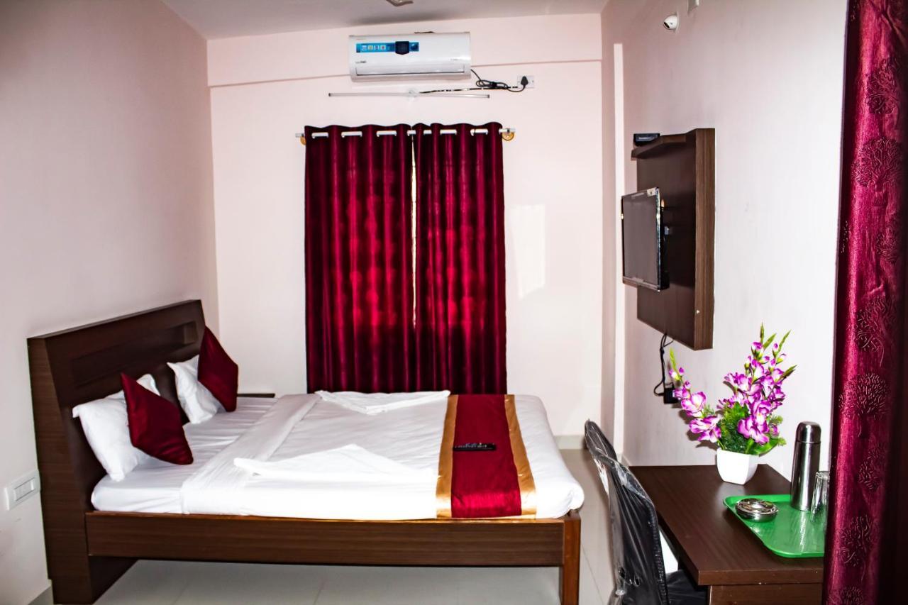 Hotel Royal Suites Bangalore Exterior foto